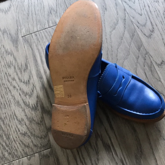 Prada blue genuine leather loafers size 7.5 - Picture 5 of 7